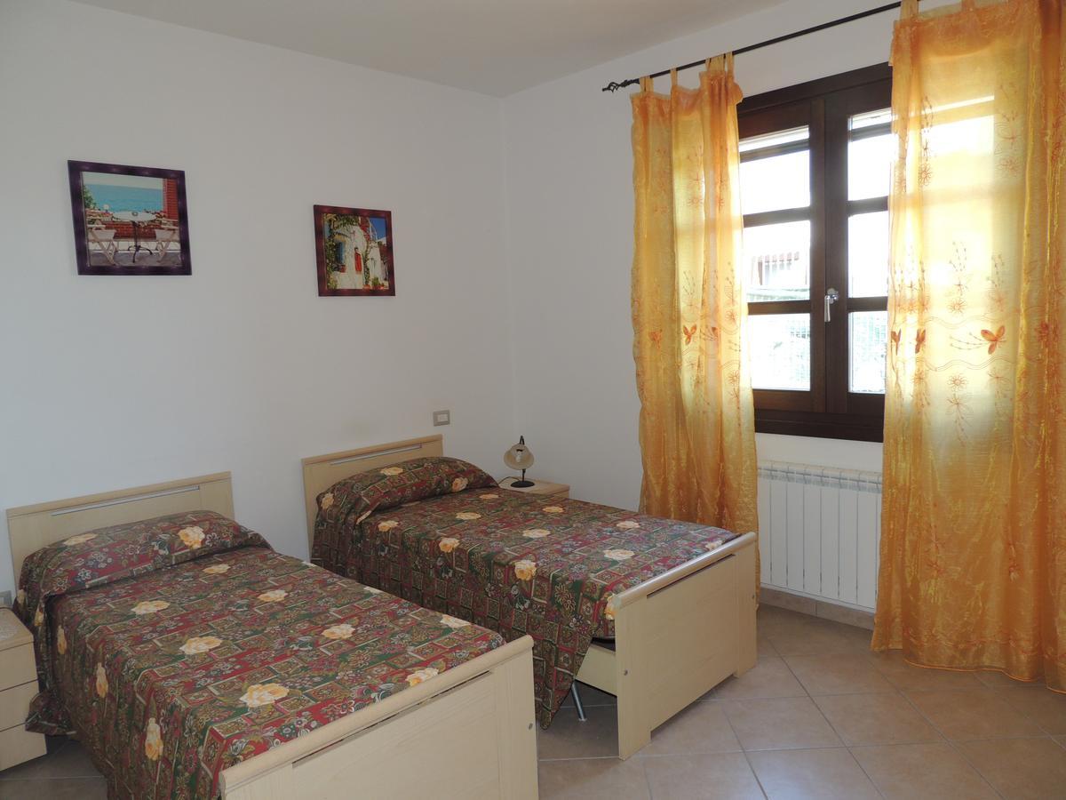 Il Nuraghe Bed & Breakfast Uras Ngoại thất bức ảnh