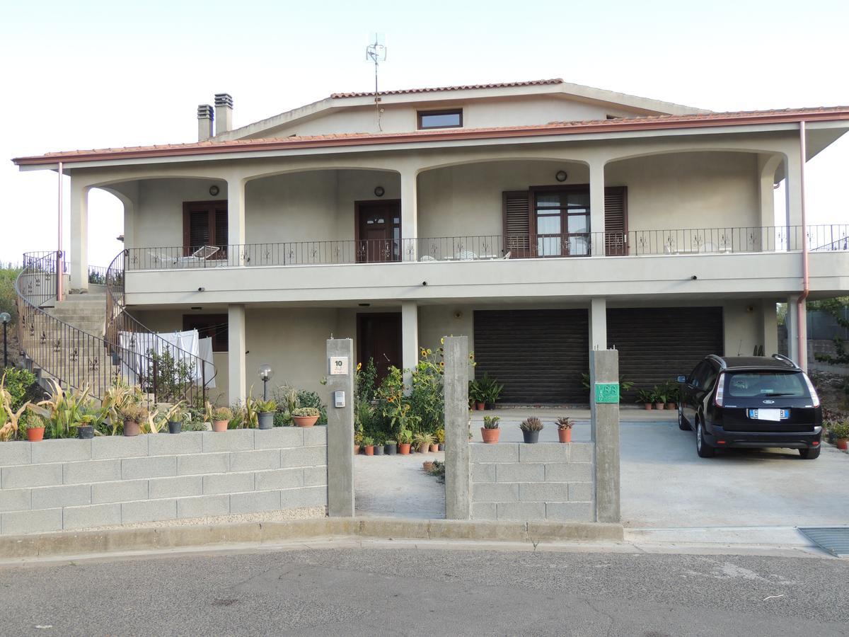 Il Nuraghe Bed & Breakfast Uras Ngoại thất bức ảnh